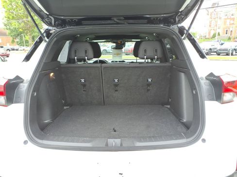 Used 2023 Chevrolet TrailBlazer RS w/ Convenience Package FWD image 19