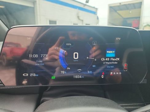 Used 2024 Chevrolet Blazer EV LT AWD/4WD image 15