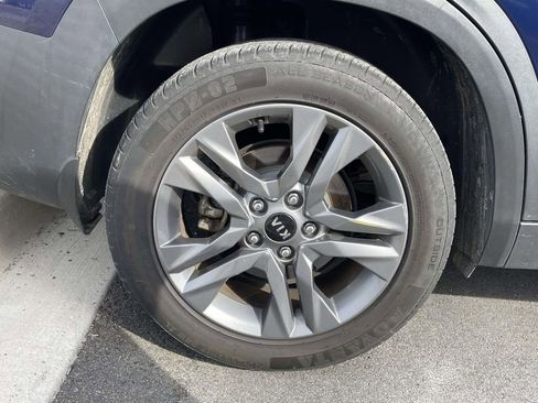 Used 2021 Kia Seltos S image 5