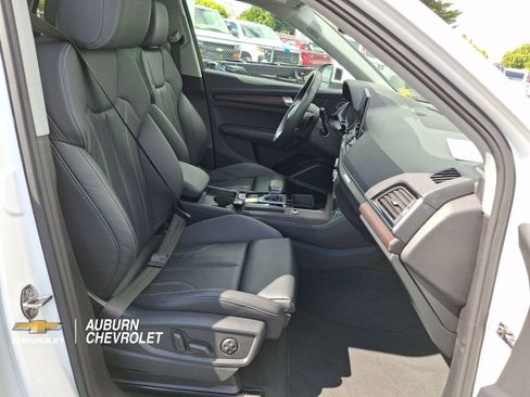 Used 2024 Audi Q5 2.0T Premium Plus AWD/4WD image 23