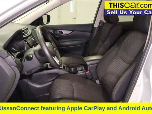 Used 2019 Nissan Rogue S image 18