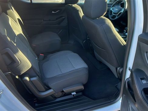Certified 2023 Chevrolet Traverse LT image 19