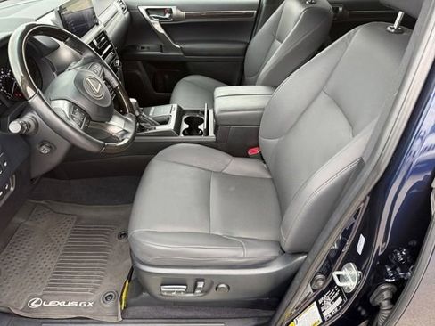 Used 2023 Lexus GX 460 Premium w/ Premium Package AWD/4WD image 10