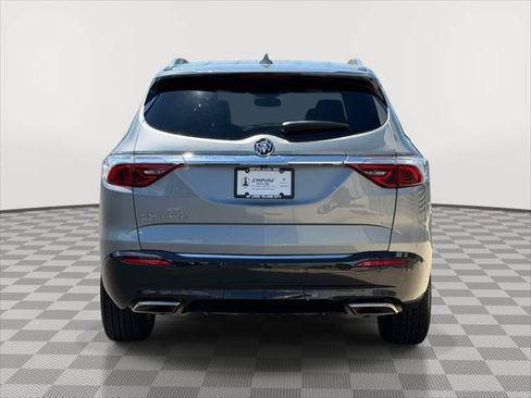Used 2024 Buick Enclave Essence AWD/4WD image 6