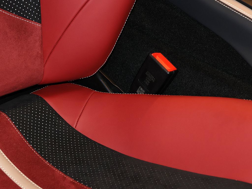 Certified 2021 Ferrari 812 GTS RWD image 18