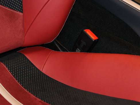 Certified 2021 Ferrari 812 GTS RWD image 18