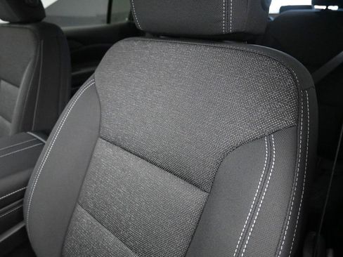 New 2026 Chevrolet Traverse LT image 17