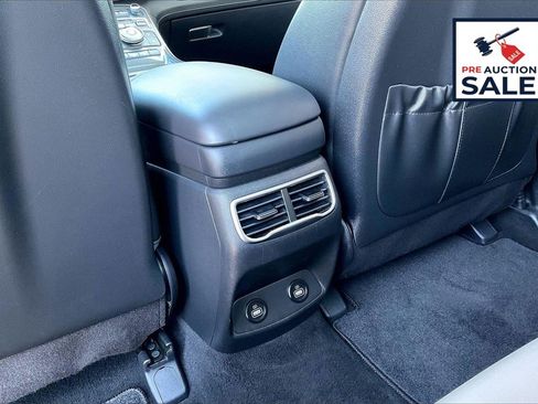 Used 2023 Hyundai Santa Fe SEL Premium image 34