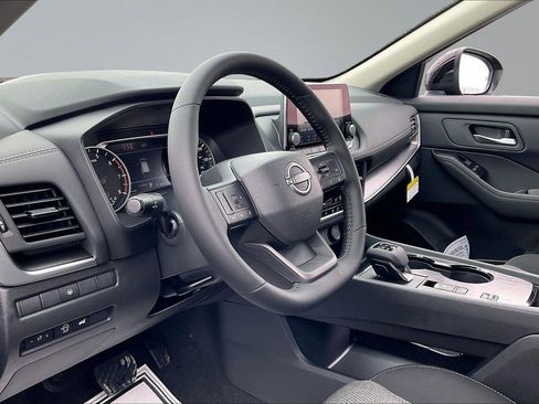 New 2026 Nissan Rogue SV FWD image 7