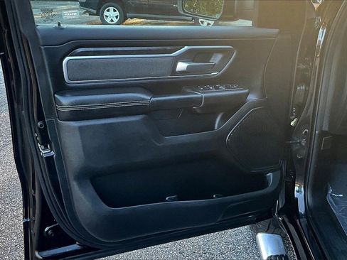 Used 2019 RAM 1500 Big Horn image 18