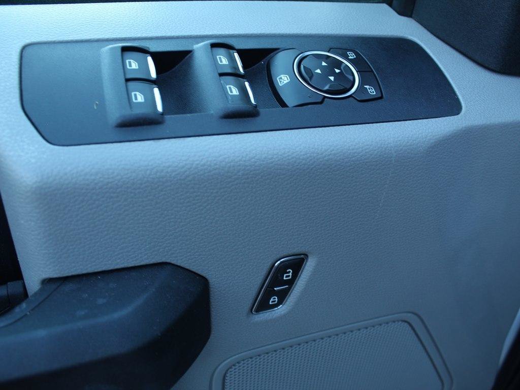 Used 2019 Ford F250 XL w/ STX Appearance Package AWD/4WD image 15