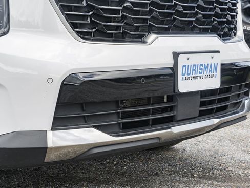 Used 2024 Kia Sorento S image 11