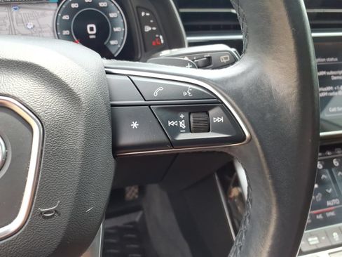 Used 2021 Audi Q8 Premium Plus w/ Premium Plus Package AWD/4WD image 23