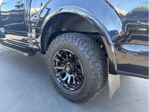 Used 2020 Ford F150 Lariat image 44