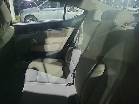 Used 2018 Hyundai Elantra Value Edition image 22