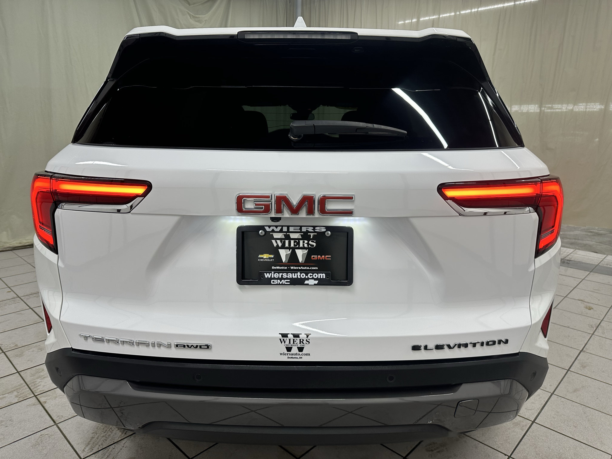 Certified 2026 GMC Terrain Elevation AWD/4WD image 6