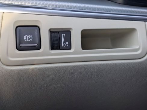 Used 2022 Cadillac XT5 Premium Luxury image 27