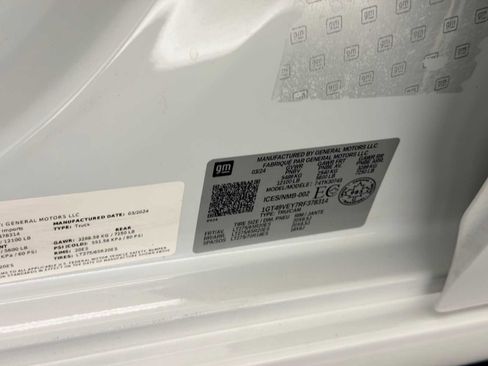 Used 2024 GMC Sierra 3500 AT4 image 33