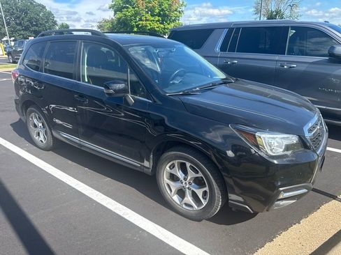 Used 2018 Subaru Forester 2.5i Touring w/ Popular Package #2 AWD/4WD image 2