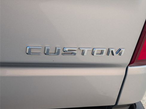 Used 2021 Chevrolet Silverado 1500 Custom image 10