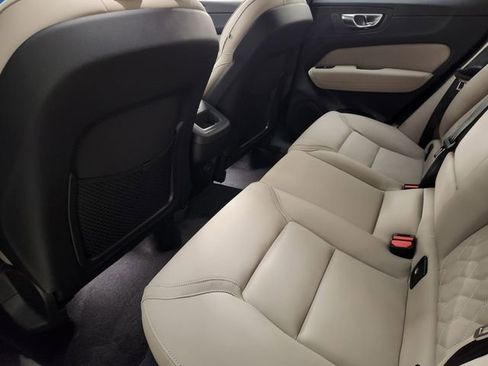 New 2026 Volvo XC60 B5 Plus w/ Protection Package Premier AWD/4WD image 30