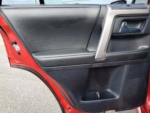 Used 2014 Toyota 4Runner Limited AWD/4WD image 18