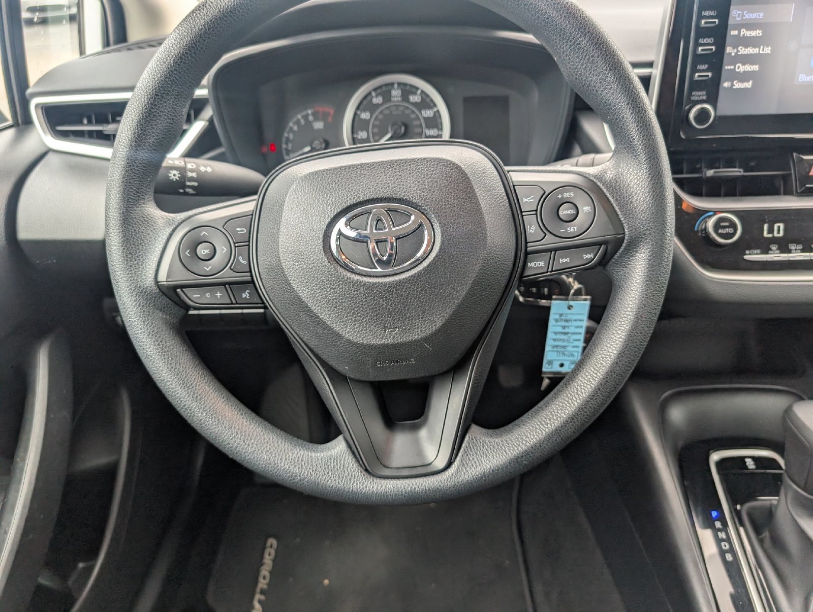 Used 2020 Toyota Corolla LE FWD image 16