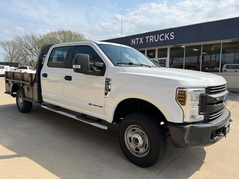 Used 2018 Ford F250 XL w/ Power Equipment Group image 7
