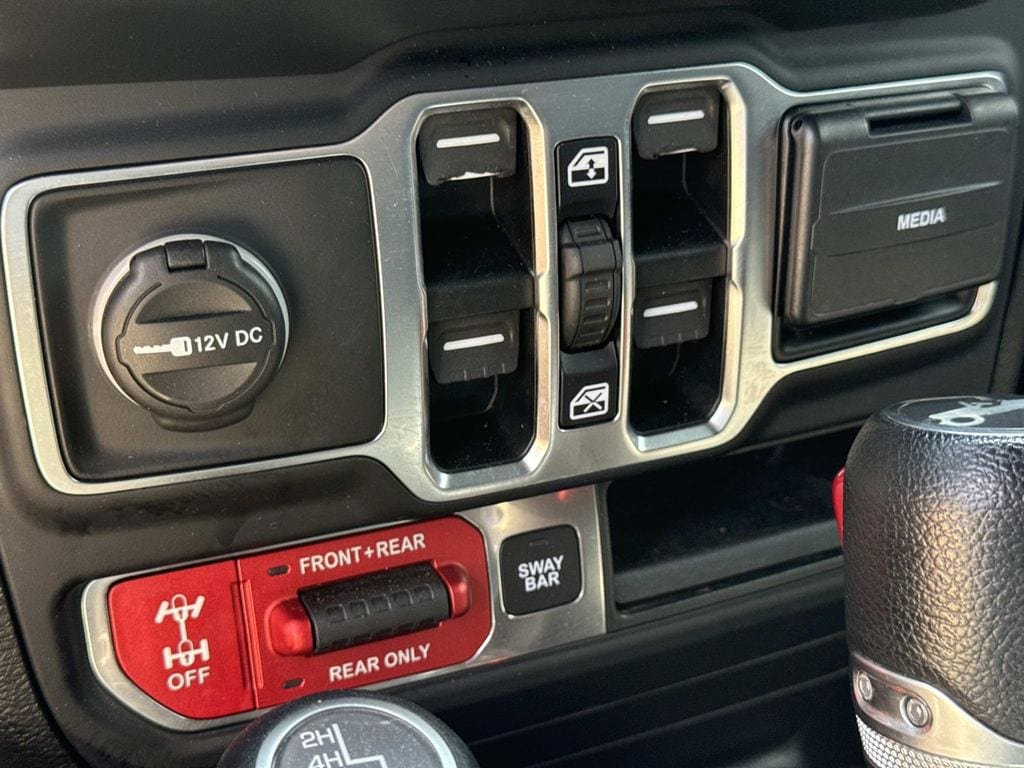 Used 2020 Jeep Wrangler Unlimited Rubicon AWD/4WD image 36