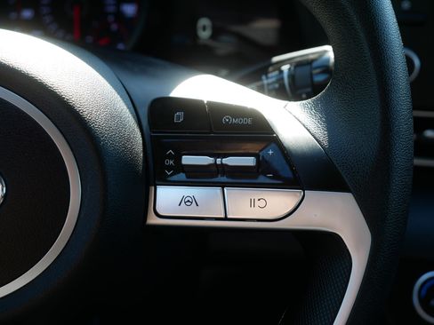 Certified 2023 Hyundai Elantra SEL FWD image 30