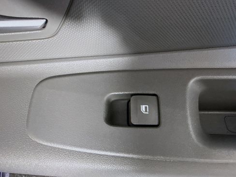 Used 2024 Hyundai Elantra SE image 30