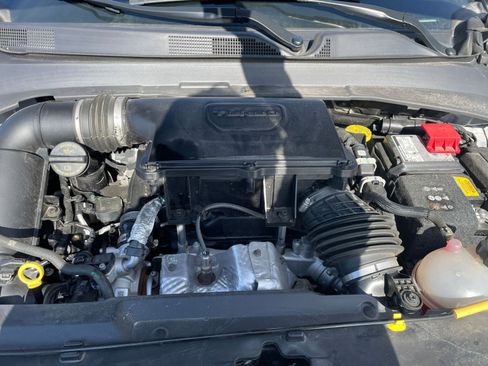 Used 2025 Jeep Compass Trailhawk image 32