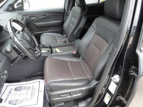 Used 2023 Honda Ridgeline Black Edition image 4