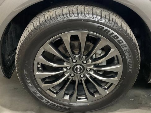 Used 2023 Nissan Armada Platinum w/ Captain's Chairs Package AWD/4WD image 6
