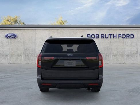 New 2026 Ford Expedition Platinum w/ Stealth Appearance Package AWD/4WD image 6