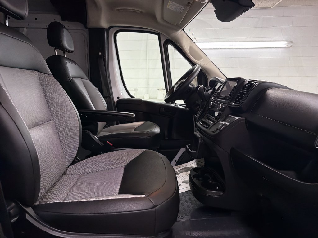 Used 2025 RAM ProMaster 2500 w/ Convenience Group FWD image 28