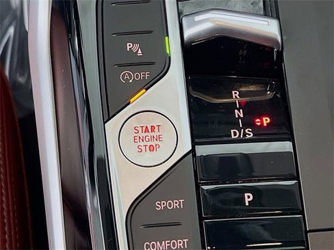 Used 2023 BMW 330i xDrive Sedan w/ Driving Assistance Package image 18