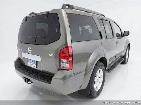 Used 2008 Nissan Pathfinder SE w/ Premium Pkg AWD/4WD image 5