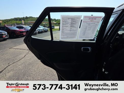 Used 2023 Hyundai Venue SEL FWD image 27