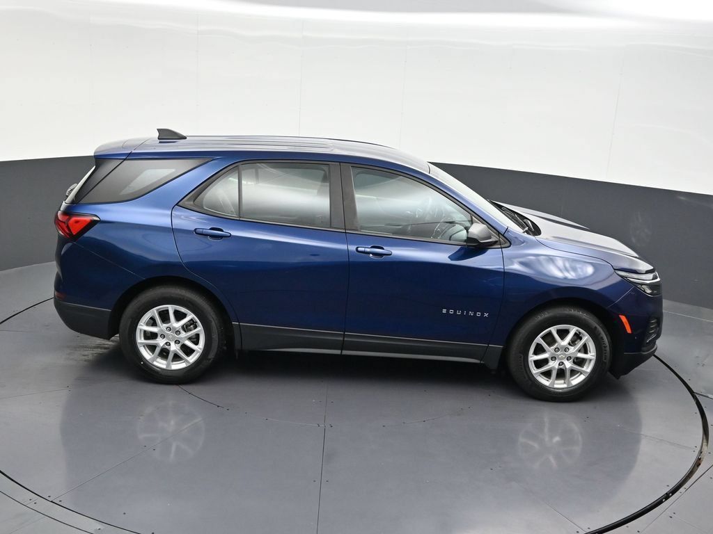 Used 2023 Chevrolet Equinox LS FWD image 20