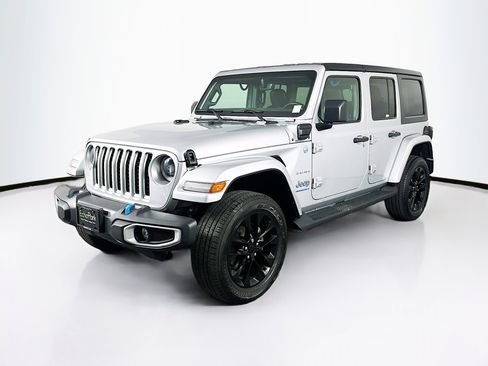 Used 2023 Jeep Wrangler Sahara w/ Cold Weather Group image 3