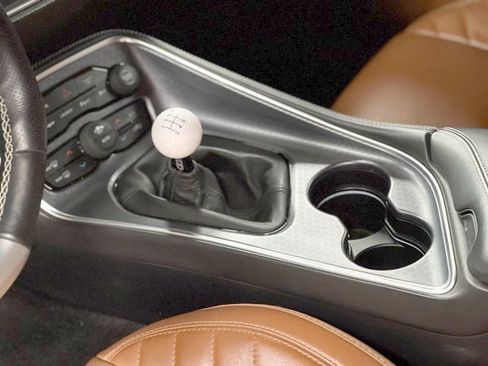 Used 2017 Dodge Challenger SRT w/ Technology Group image 32