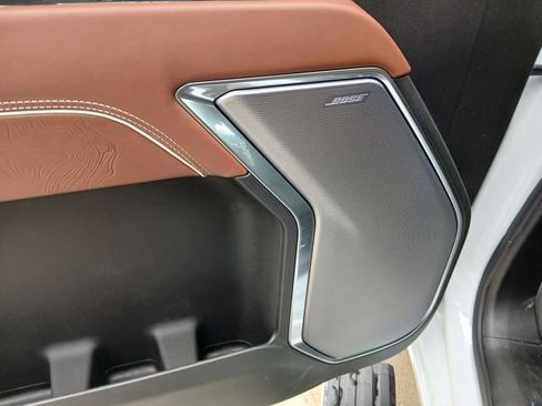 New 2026 GMC Sierra 1500 Denali Ultimate w/ LPO, Black Badging Package image 17