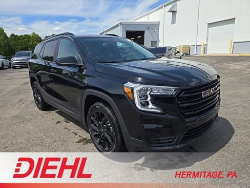 Used 2023 GMC Terrain SLE w/ Driver Convenience Package AWD/4WD image 1