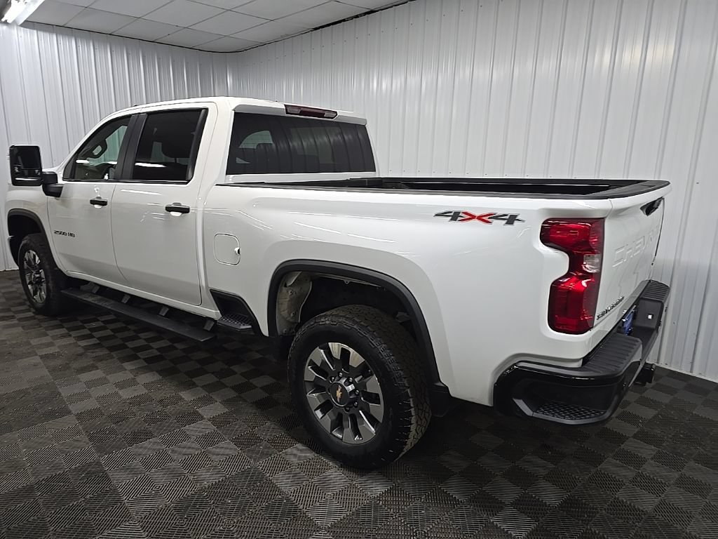 Used 2024 Chevrolet Silverado 2500 Custom w/ Custom Value Package AWD/4WD image 9