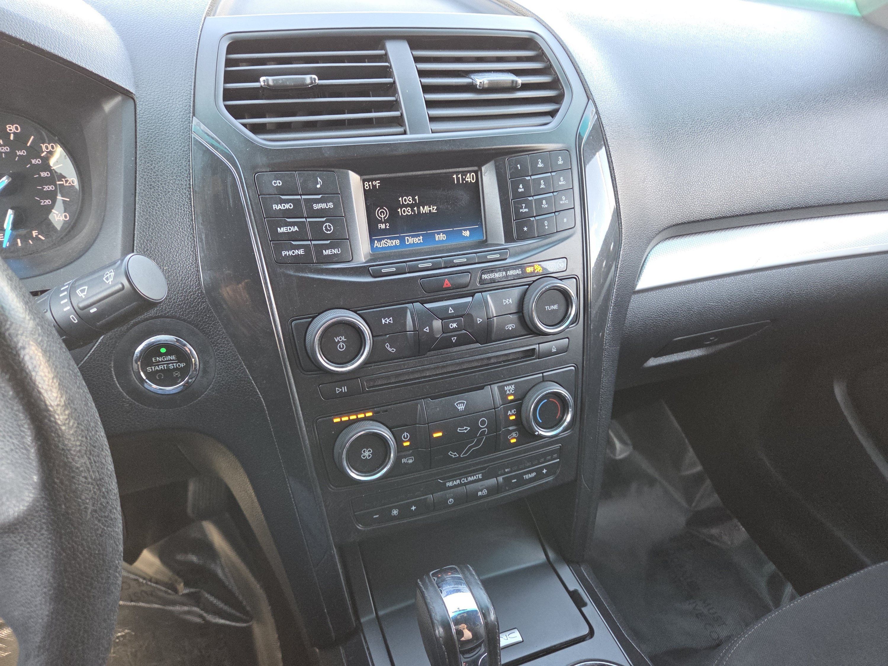 Used 2016 Ford Explorer XLT AWD/4WD image 31