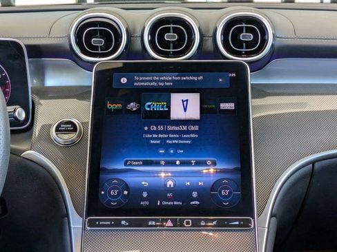 Used 2025 Mercedes-Benz GLC 300 4MATIC image 16