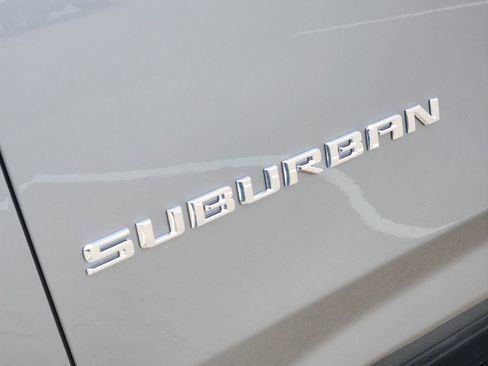 New 2026 Chevrolet Suburban LS image 7