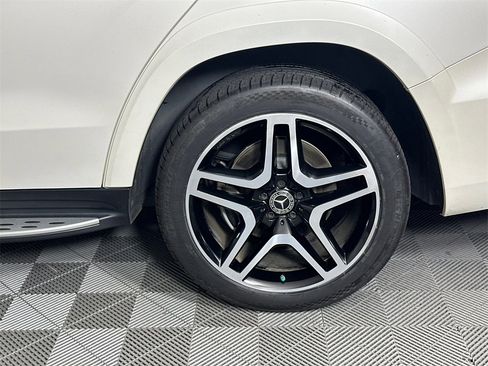 Used 2017 Mercedes-Benz GLS 550 4MATIC image 20