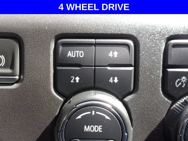 Used 2022 Chevrolet Silverado 1500 LT Trail Boss AWD/4WD image 12